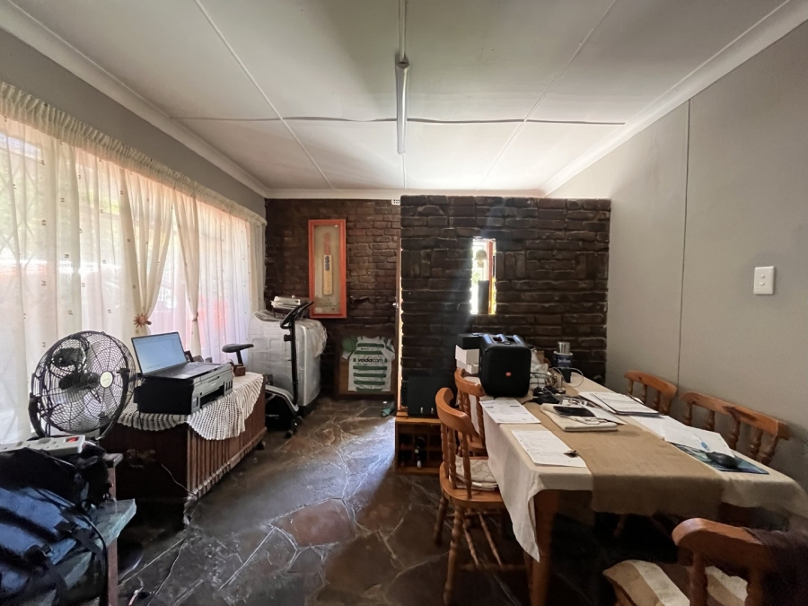 4 Bedroom Property for Sale in Generaal De Wet Free State